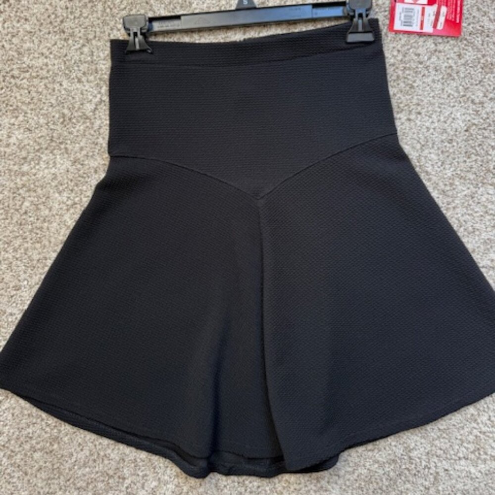 NWT Marilyn Monroe Mini Skirt Black Size XS